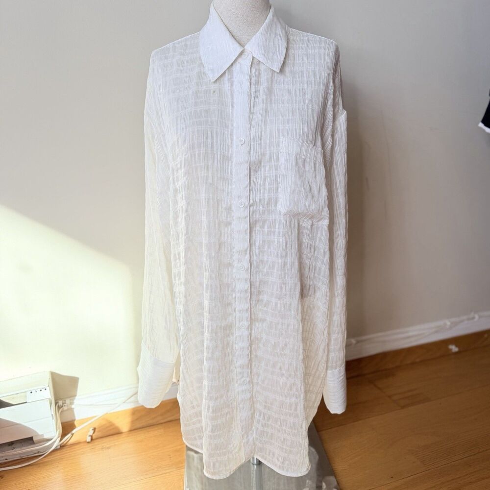 Alice + Olivia Oversized Crinkly Gauze Button Down Shirt Blouse White M GUC Work